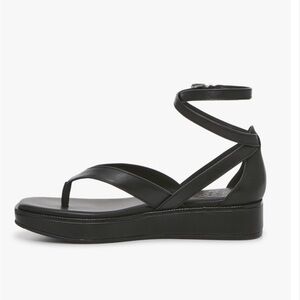 Vince Camuto Praiyani Sandal